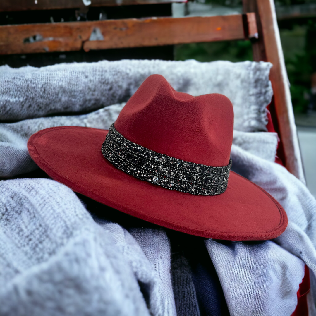 APALUSA Hat